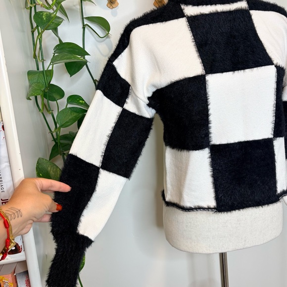 STAUD Benny Checkerboard Turtleneck Sweater - Picture 4 of 12